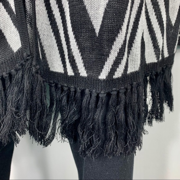 INC International Concepts Blk/White Tunic Sweater - Picture 2 of 7